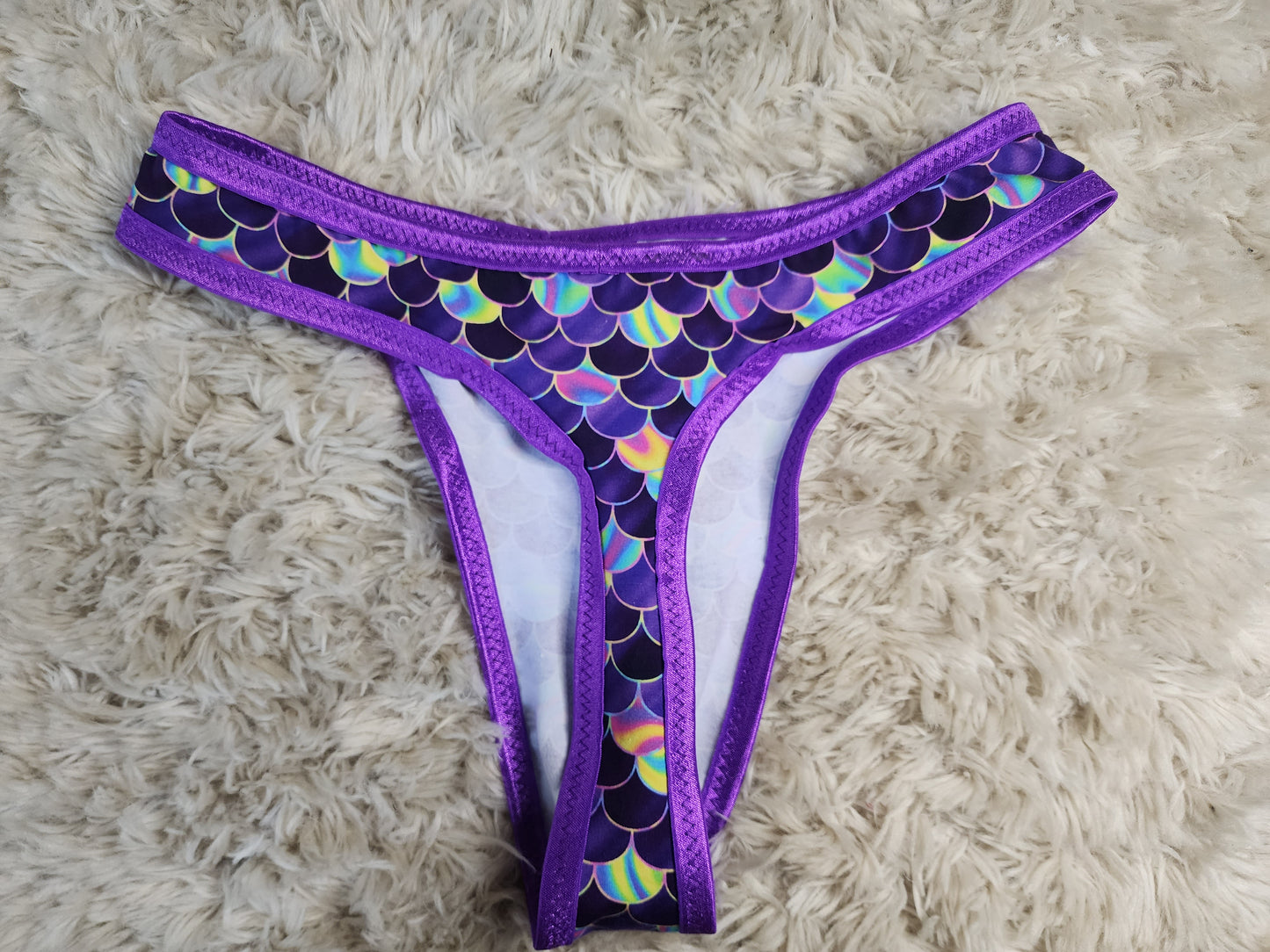 Large. Purple scales Pouch front thongs