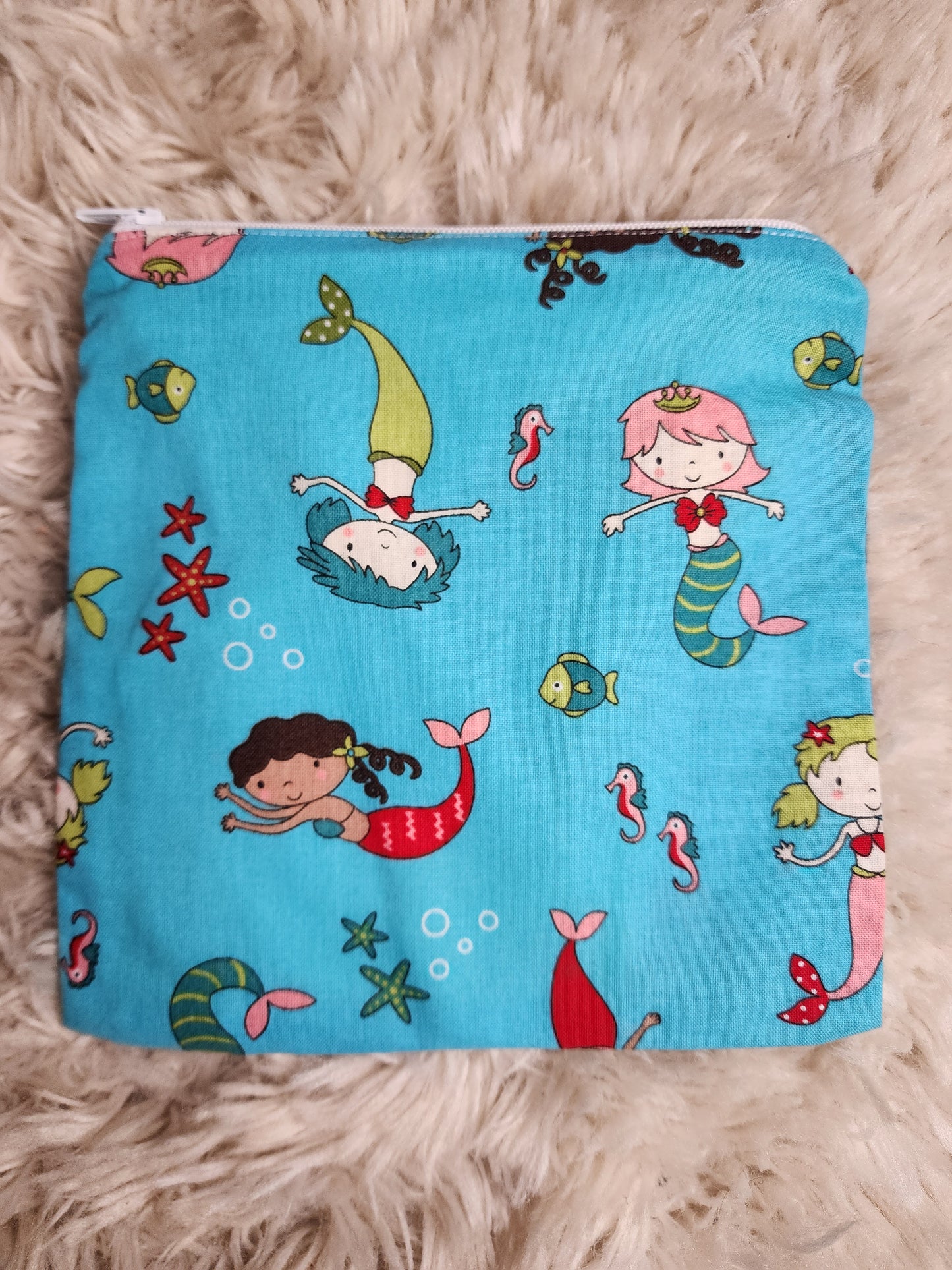 Med. Mermaids wet bag