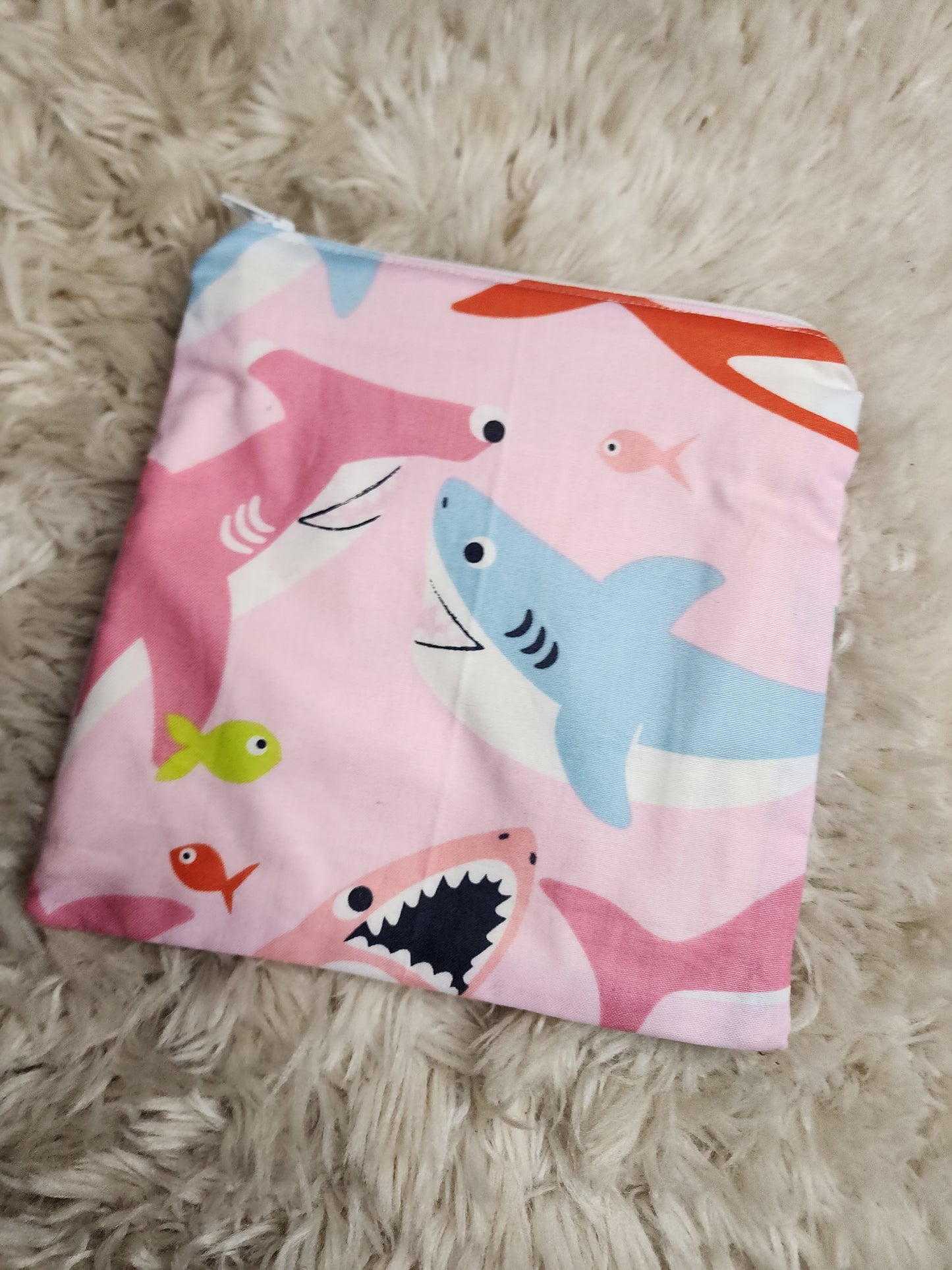 Med. baby shark wet bag