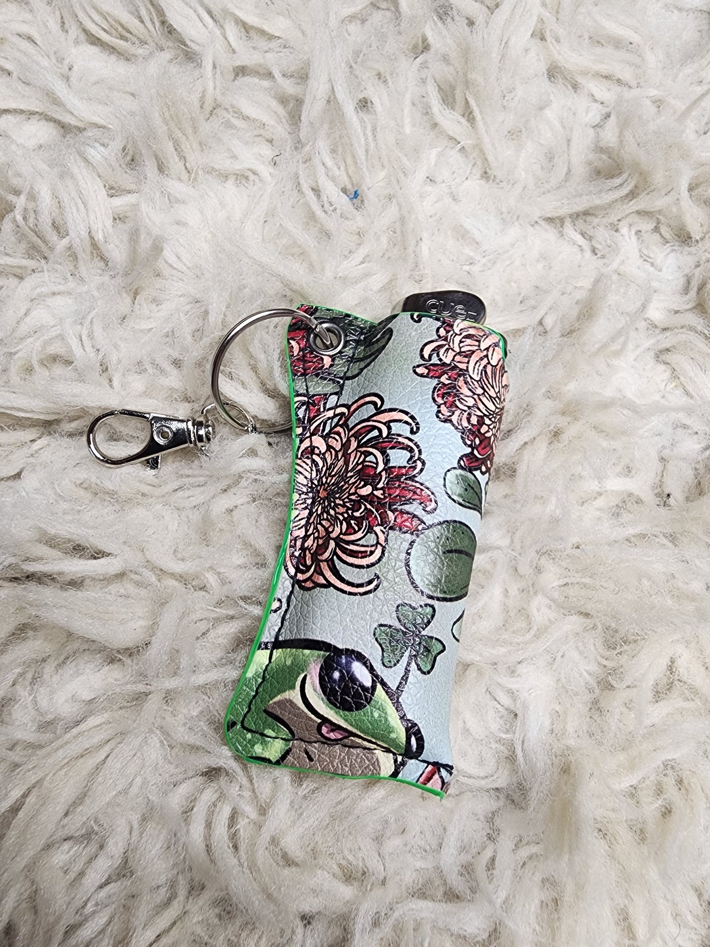 Floral frog lighter