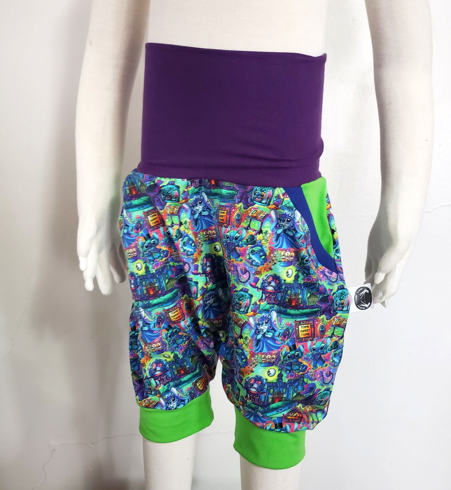 Stitch's tomb 3-6 year grow with me shorts