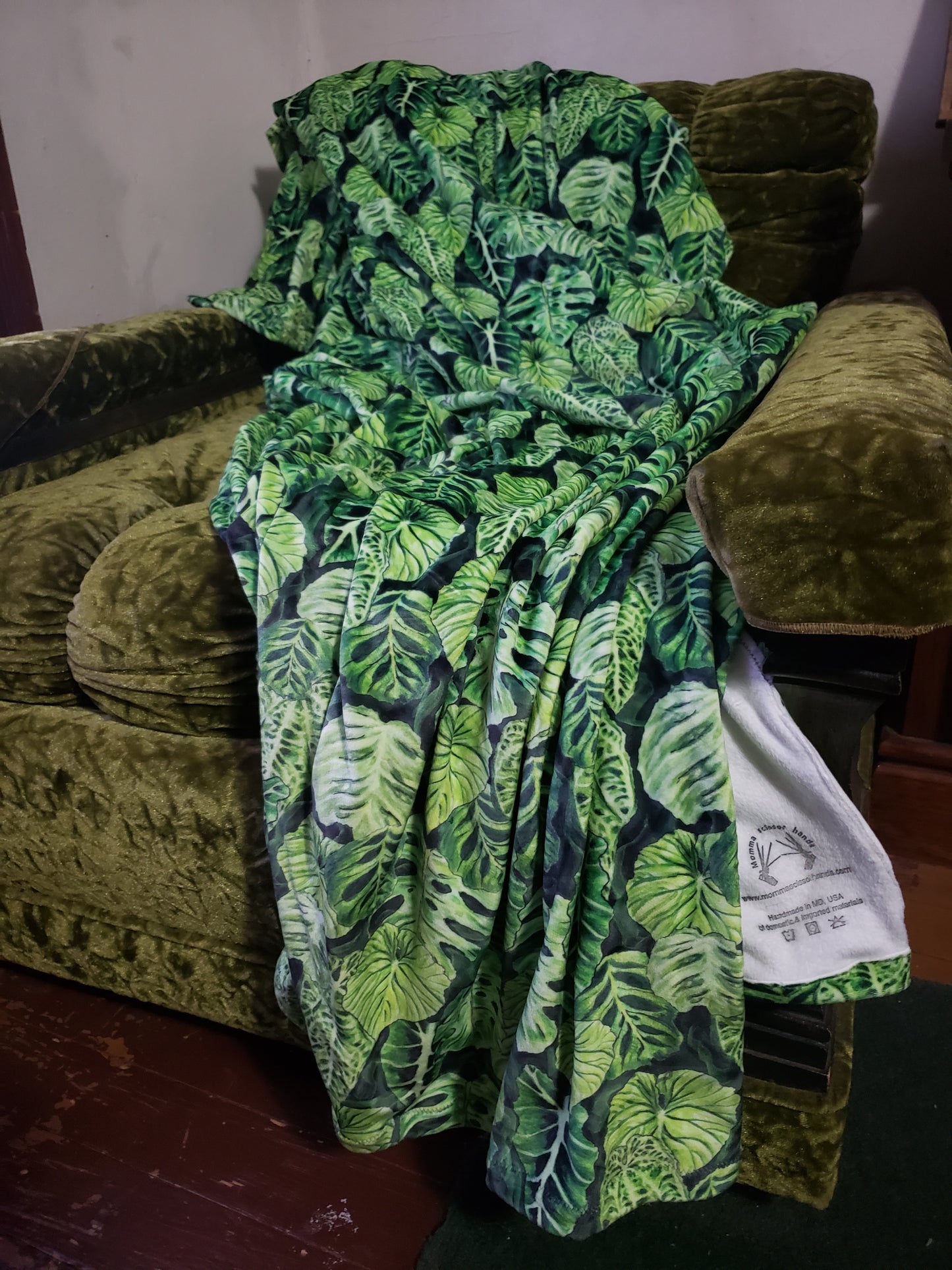 Oversized Aroid throw blanket