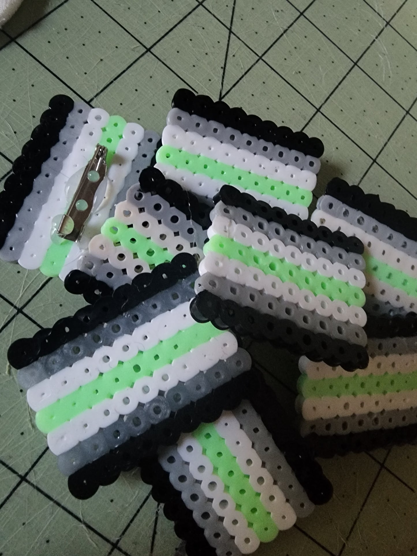 Agender pin