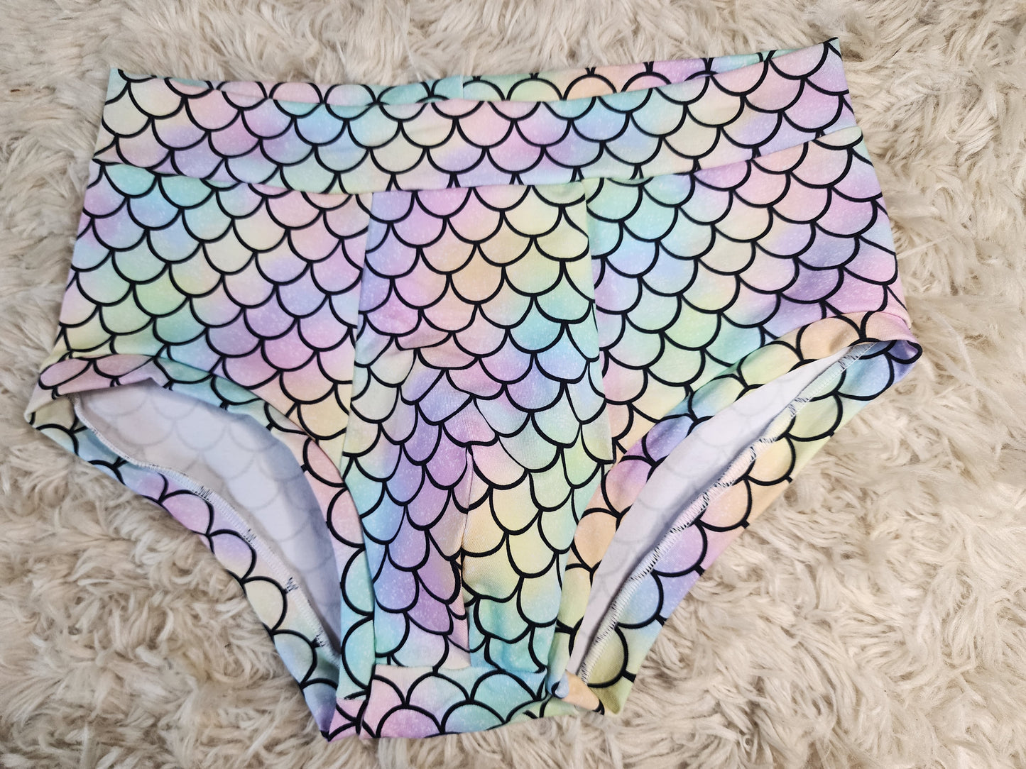 Small. Pastel scales pouch front briefs