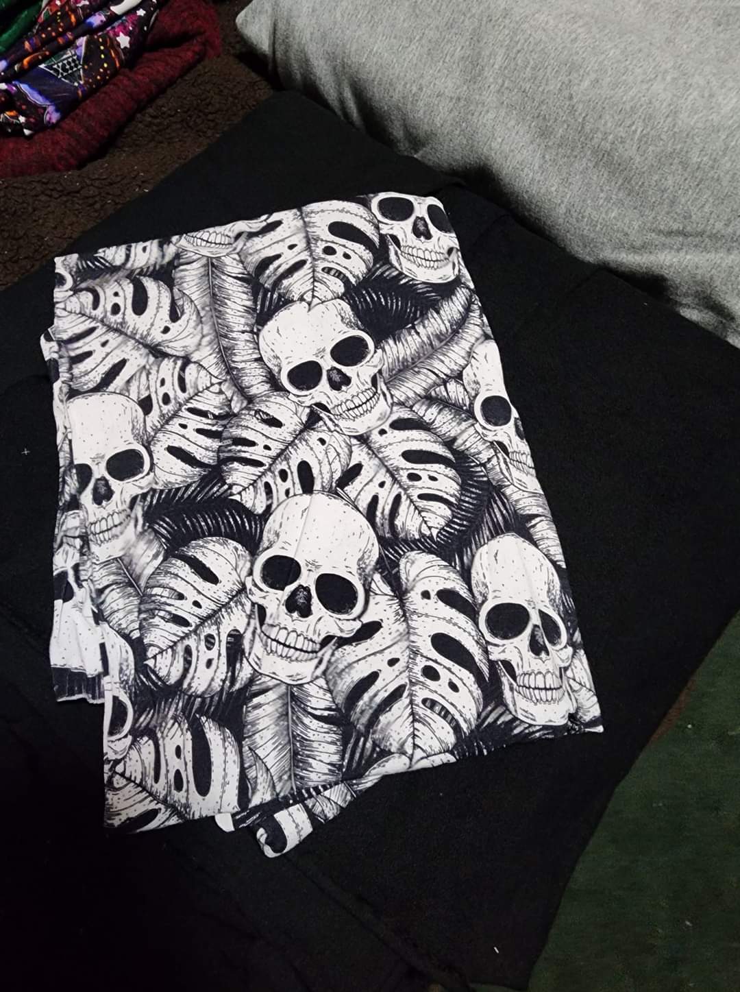 MTO Black and monstera skull drop pocket cardigan