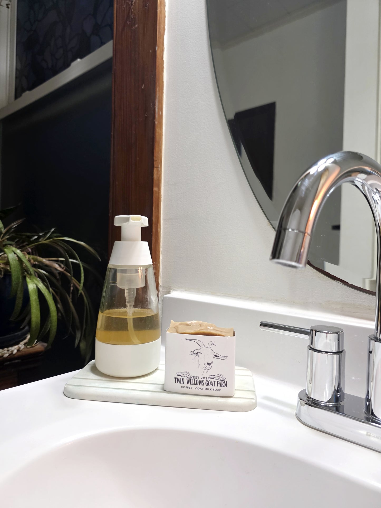 Ceaderwood goats milk soap
